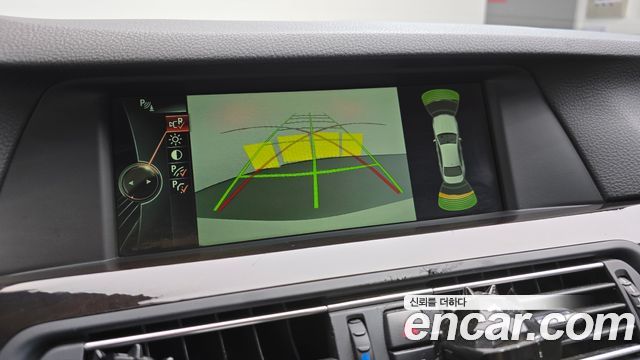 BMW 5-Series 2013 — photo 20