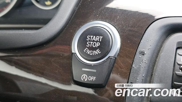 BMW 5-Series 2013 — photo 25