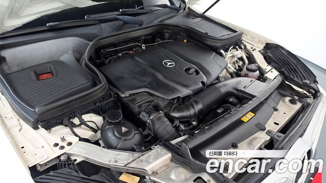 Mercedes-Benz GLC-Class 2017 — photo 6