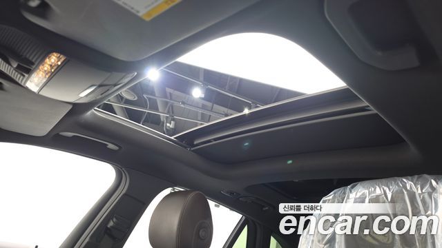 Mercedes-Benz GLC-Class 2017 — photo 18