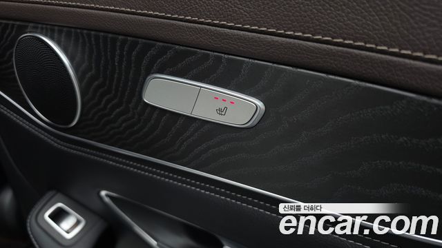 Mercedes-Benz GLC-Class 2017 — photo 19