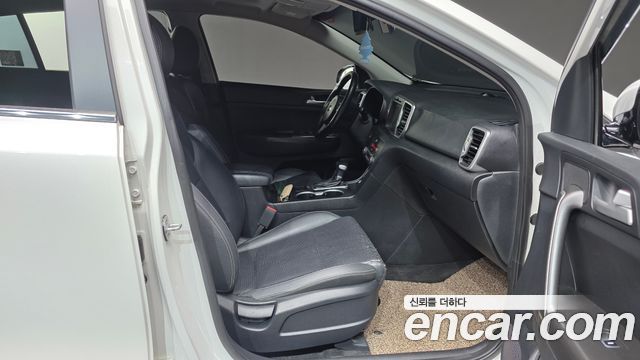 Kia Sportage 2017 — photo 10