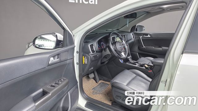 Kia Sportage 2017 — photo 12