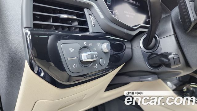 Audi A4 2022 — photo 16