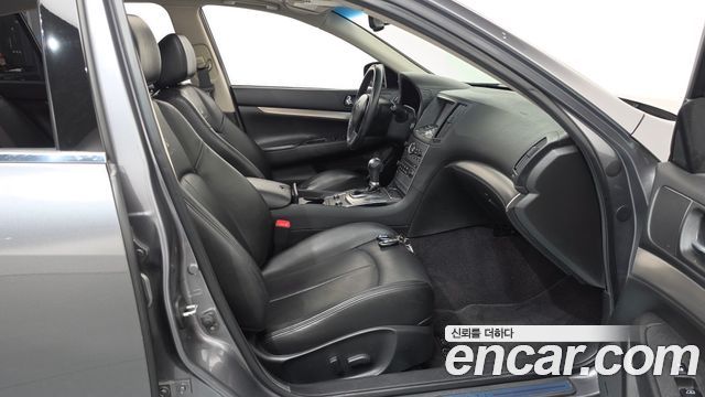 Infiniti G 2011 — photo 11