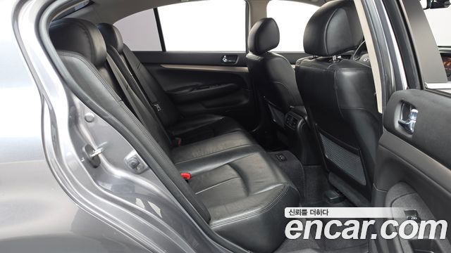 Infiniti G 2011 — photo 12