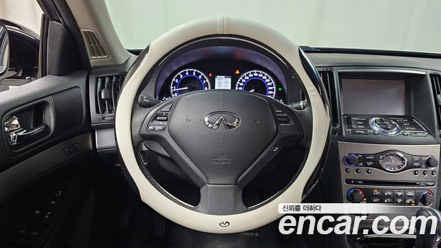 Infiniti G 2012 — photo 13