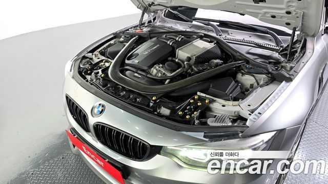 BMW M4 2018 — photo 6