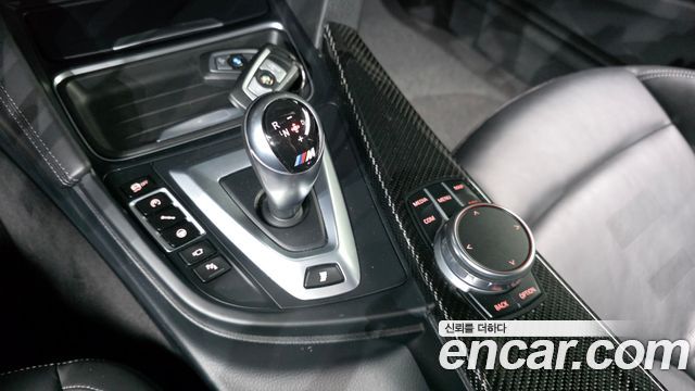 BMW M4 2018 — photo 9