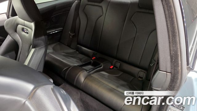 BMW M4 2018 — photo 12