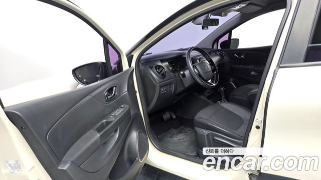 Renault Korea QM3 2015 — photo 10