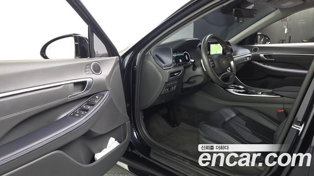 Hyundai Sonata 2022 — photo 10