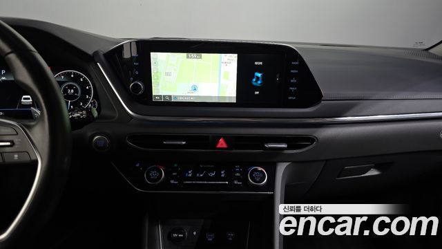 Hyundai Sonata 2022 — photo 14