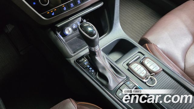 Hyundai Sonata 2017 — photo 12
