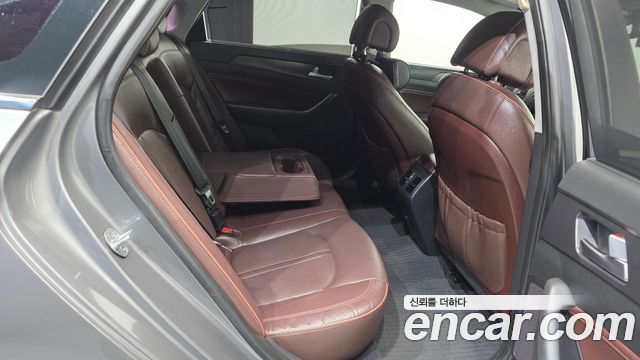 Hyundai Sonata 2017 — photo 17
