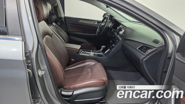 Hyundai Sonata 2017 — photo 16