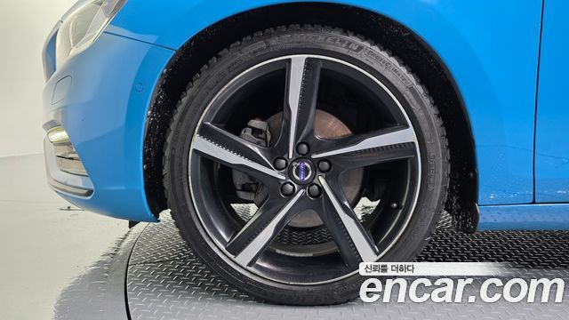 Volvo S60 2015 — photo 5