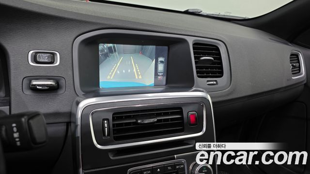 Volvo S60 2015 — photo 15