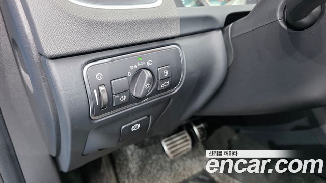 Volvo S60 2015 — photo 16
