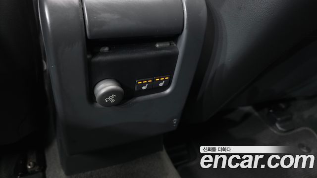 Volvo S60 2015 — photo 17
