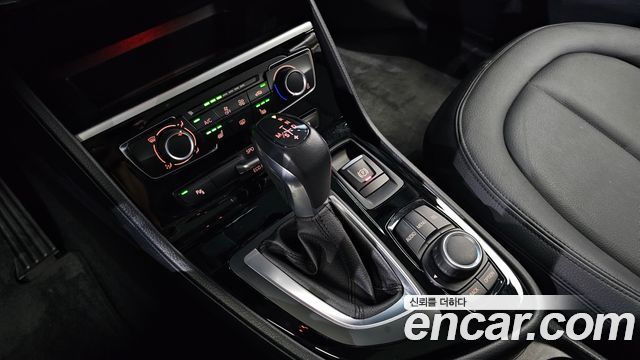BMW 2-Series 2017 — photo 9