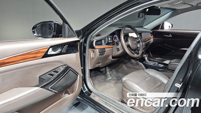Kia K7 2017 — photo 10