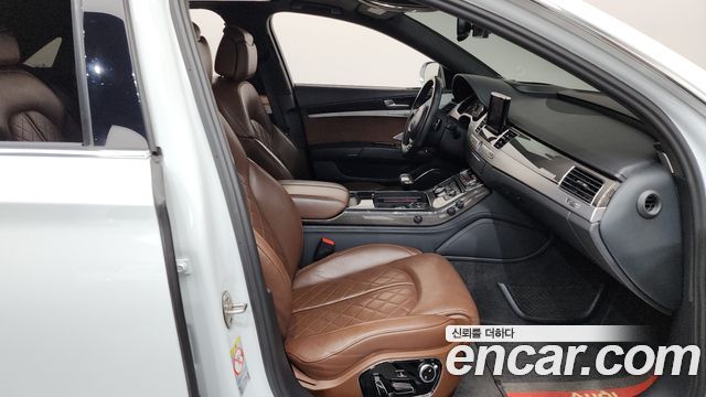 Audi S8 2015 — photo 11
