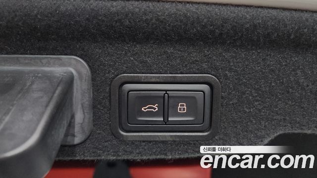 Audi S8 2015 — photo 15