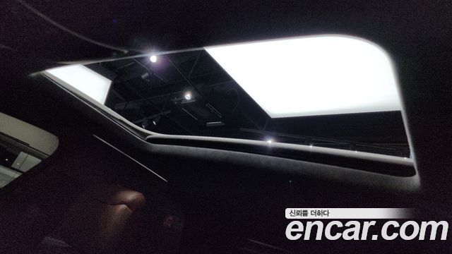 Audi S8 2015 — photo 20
