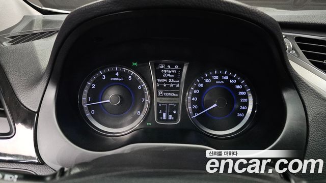 Hyundai Grandeur 2017 — photo 8