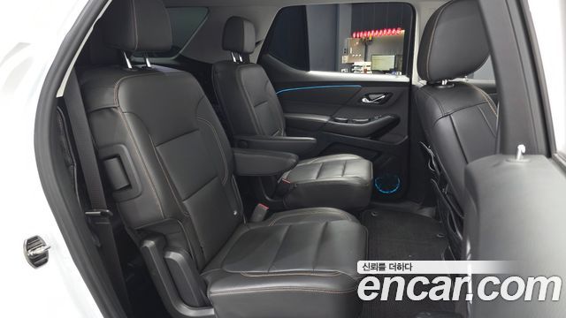Chevrolet Korea Traverse 2021 — photo 18