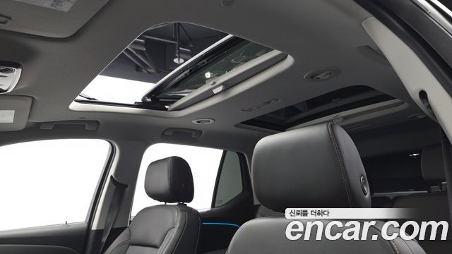 Chevrolet Korea Traverse 2021 — photo 24