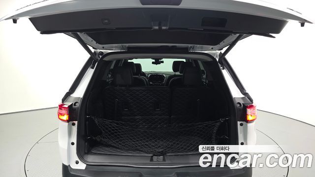 Chevrolet Korea Traverse 2021 — photo 26
