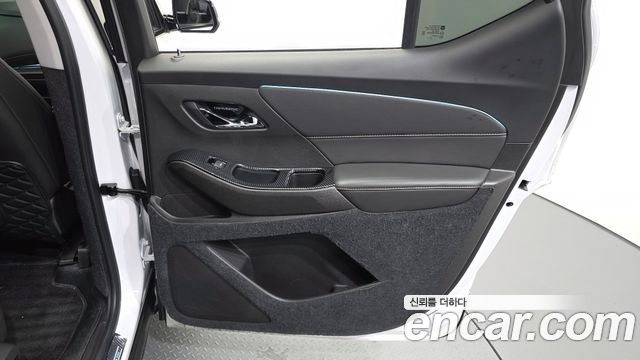 Chevrolet Korea Traverse 2021 — photo 15