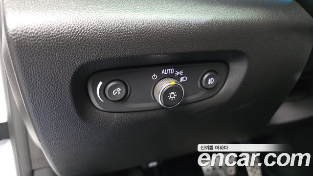 Chevrolet Korea Traverse 2021 — photo 30