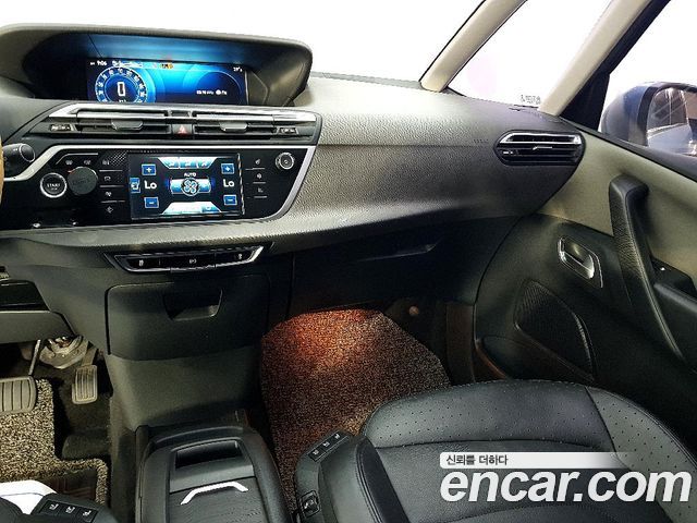 Citroën / DS C4 Picasso 2015 — photo 10