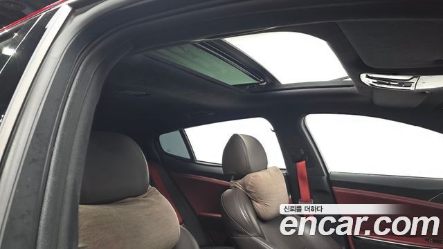 Kia Stinger 2018 — photo 21