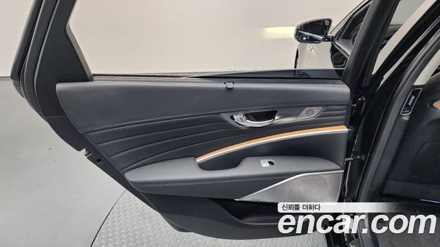 Kia K9 2022 — photo 15