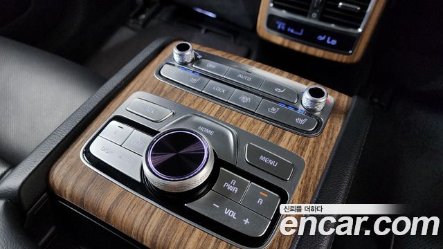 Kia K9 2022 — photo 38