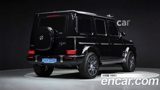 Mercedes-Benz G-Class 2025 — photo 2