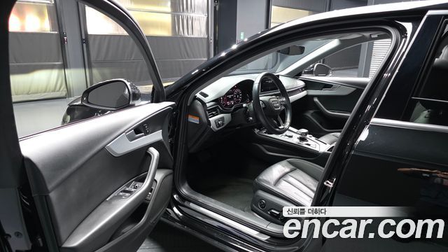 Audi A4 2018 — photo 10