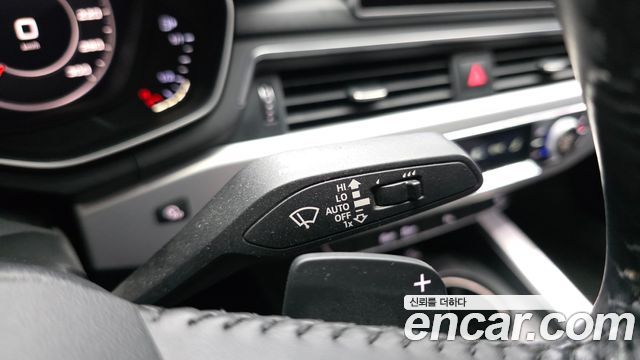 Audi A4 2018 — photo 18