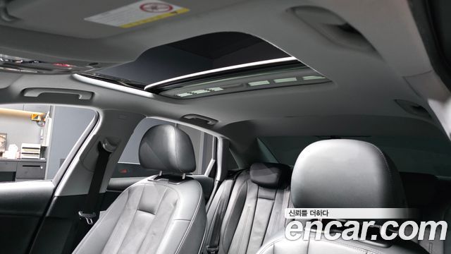 Audi A4 2018 — photo 19