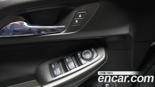 Chevrolet Korea Trailblazer 2022 — photo 31