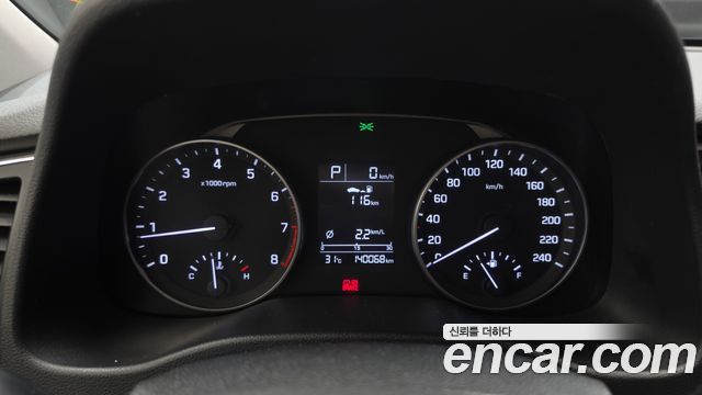 Hyundai AVANTE 2016 — photo 8