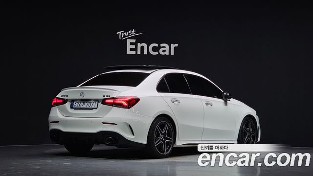 Mercedes-Benz A-Class 2023 — photo 2