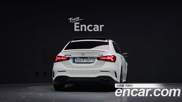 Mercedes-Benz A-Class 2023 — photo 4