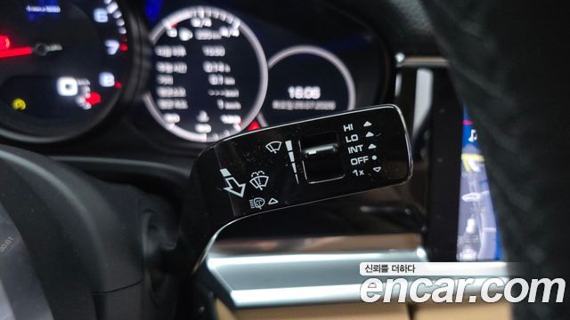 Porsche Panamera 2020 — photo 24