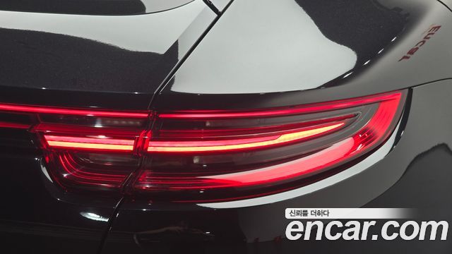 Porsche Panamera 2020 — photo 9