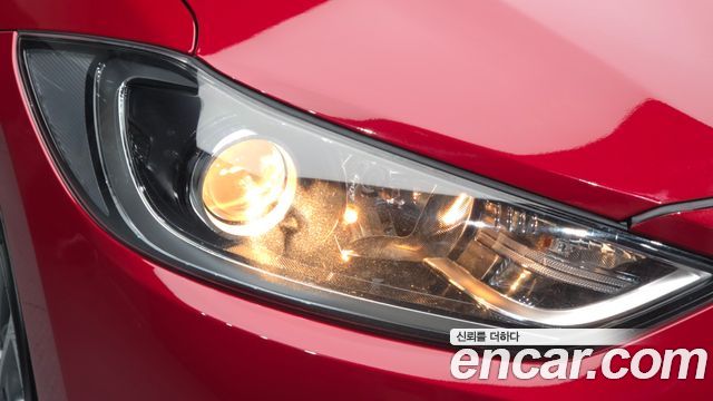 Hyundai AVANTE 2017 — photo 8